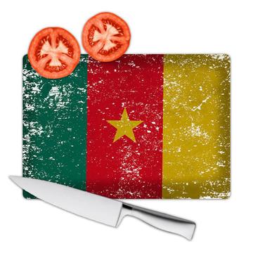 Cameroon : Gift Cutting Board Flag Retro Artistic Cameroonian Expat Country