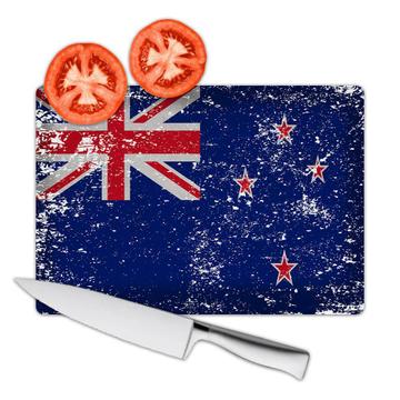New Zealand : Gift Cutting Board Flag Retro Artistic New Zealander Expat Country