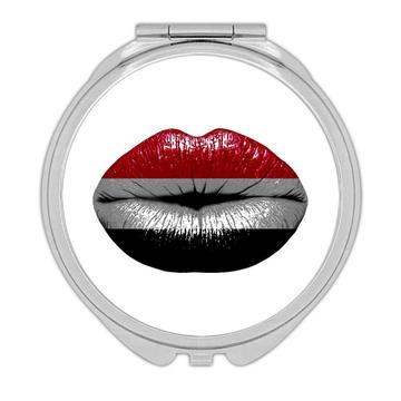 Lips Yemeni Flag : Gift Compact Mirror Yemen Expat Country For Her Woman Feminine Women Sexy Flags Lipstick