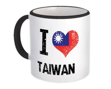 I Love Taiwan : Gift Mug Heart Flag Country Crest Taiwanese Expat