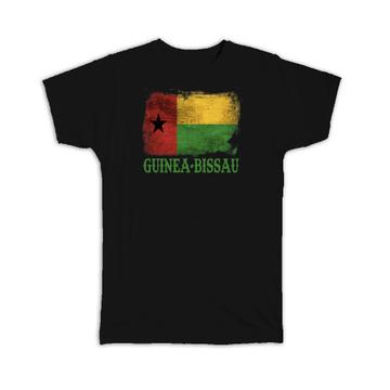 Guinea Bissau Flag : Gift T-Shirt Distressed Art Proud African Country Souvenir Pride Nation