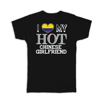 I Love My Hot Colombian Girlfriend : Gift T-Shirt Colombia Flag Country Valentines