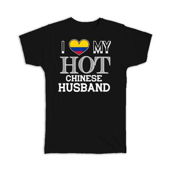 I Love My Hot Colombian Husband : Gift T-Shirt Colombia Flag Country Valentines Day