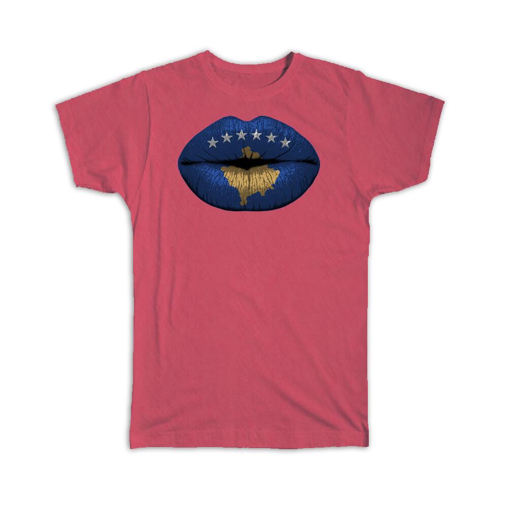 Gift T-Shirt : Lips Kosovan Flag Kosovo Expat Country For Her Woman Feminine