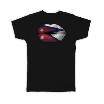 Lips Nepalese Flag : Gift T-Shirt Nepal Expat Country For Her Woman Feminine Souvenir Sexy